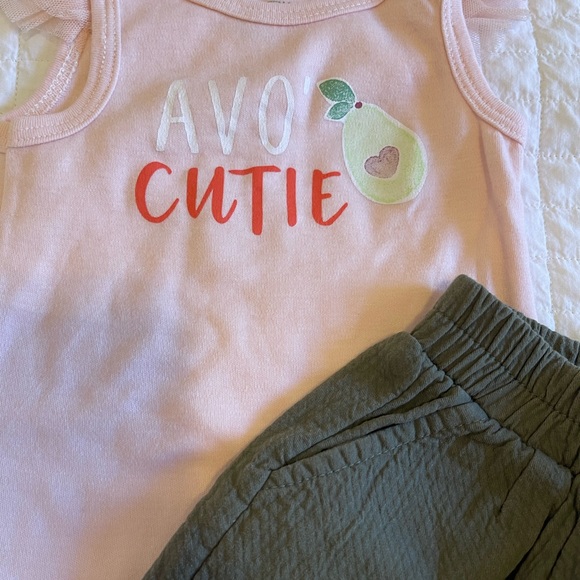 NWOT- ZARA/ EUC -KYLE & DEENA New York BRAND SIZE 6/9M - Picture 5 of 6